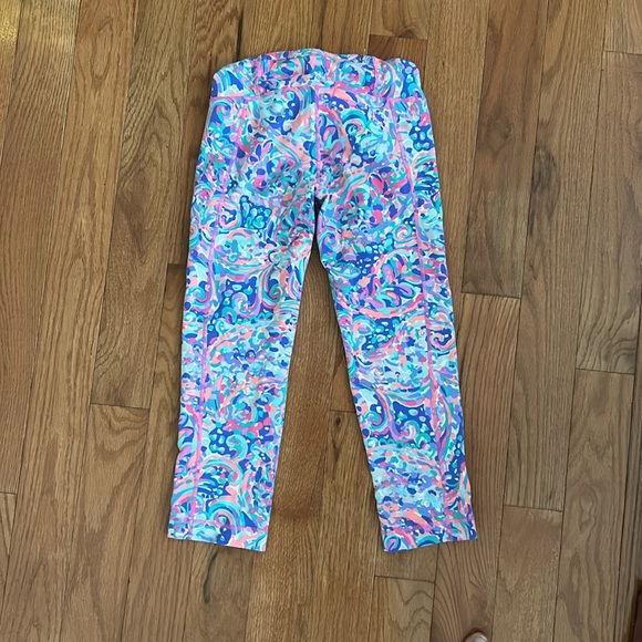 Lilly Pulitzer Luxletic capris size XS - Picture 4 of 4